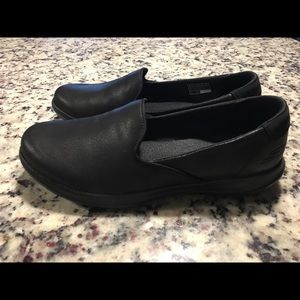 Size 8 Skechers GOGA MAX